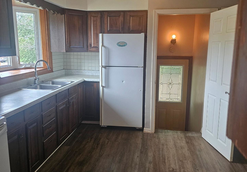 1500-lakeside-street-oshawa-ontario-e13578578