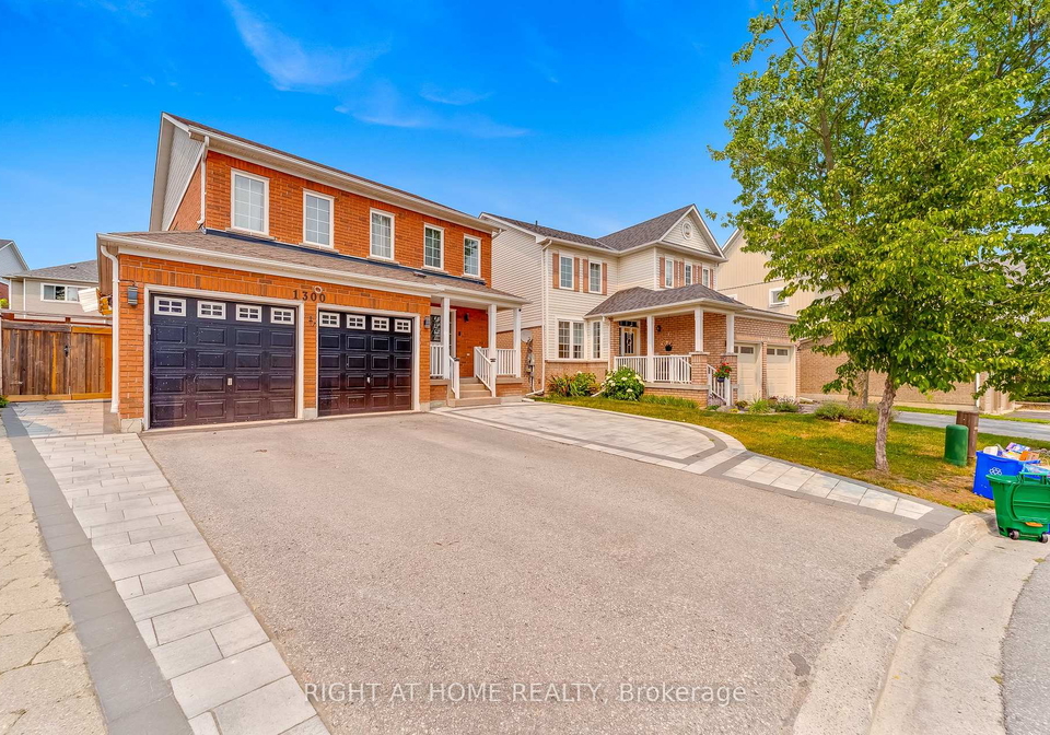 1300-ravencliffe-court-oshawa-ontario-e13579184