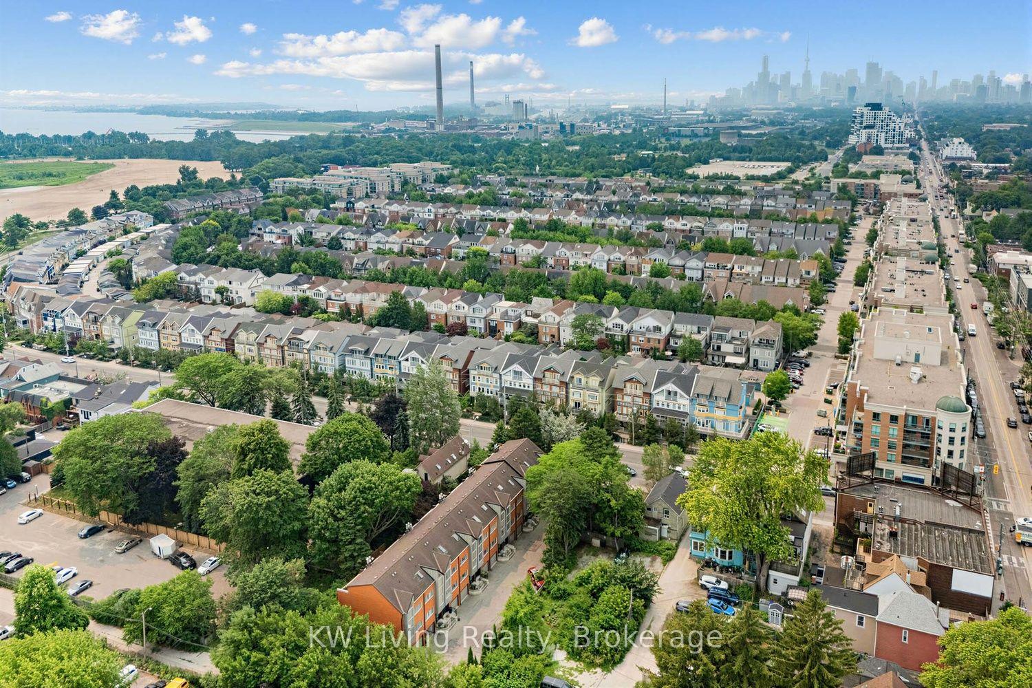 155-woodbine-avenue-toronto-toronto-ontario-e13579704