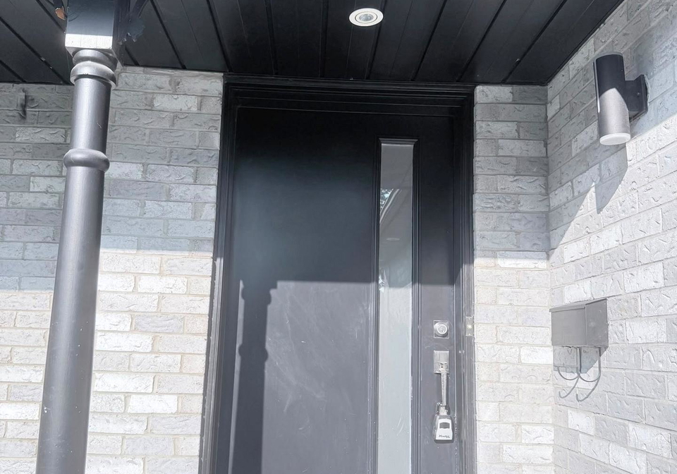 693-barnes-crescent-oshawa-ontario-e13579782