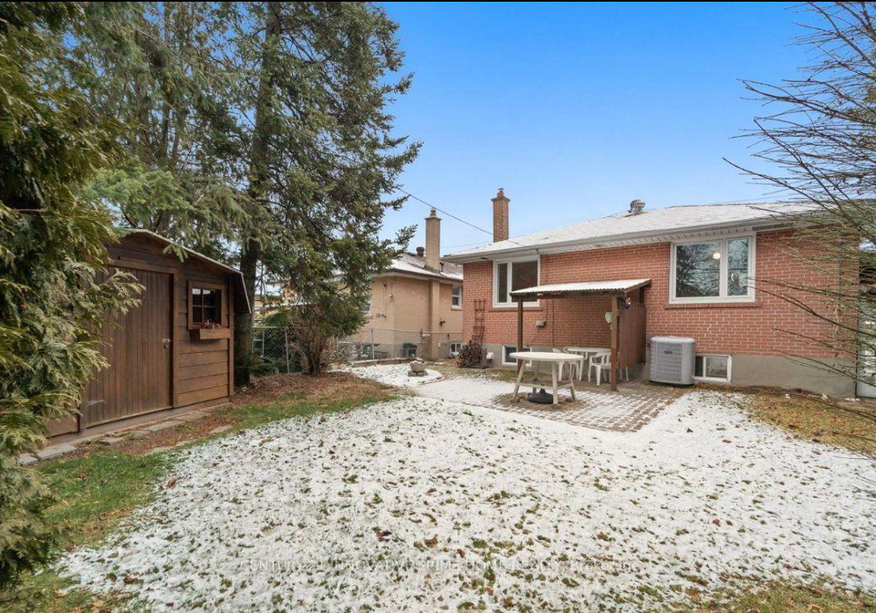 20-hurley-crescent-toronto-scarborough-ontario-e13579790