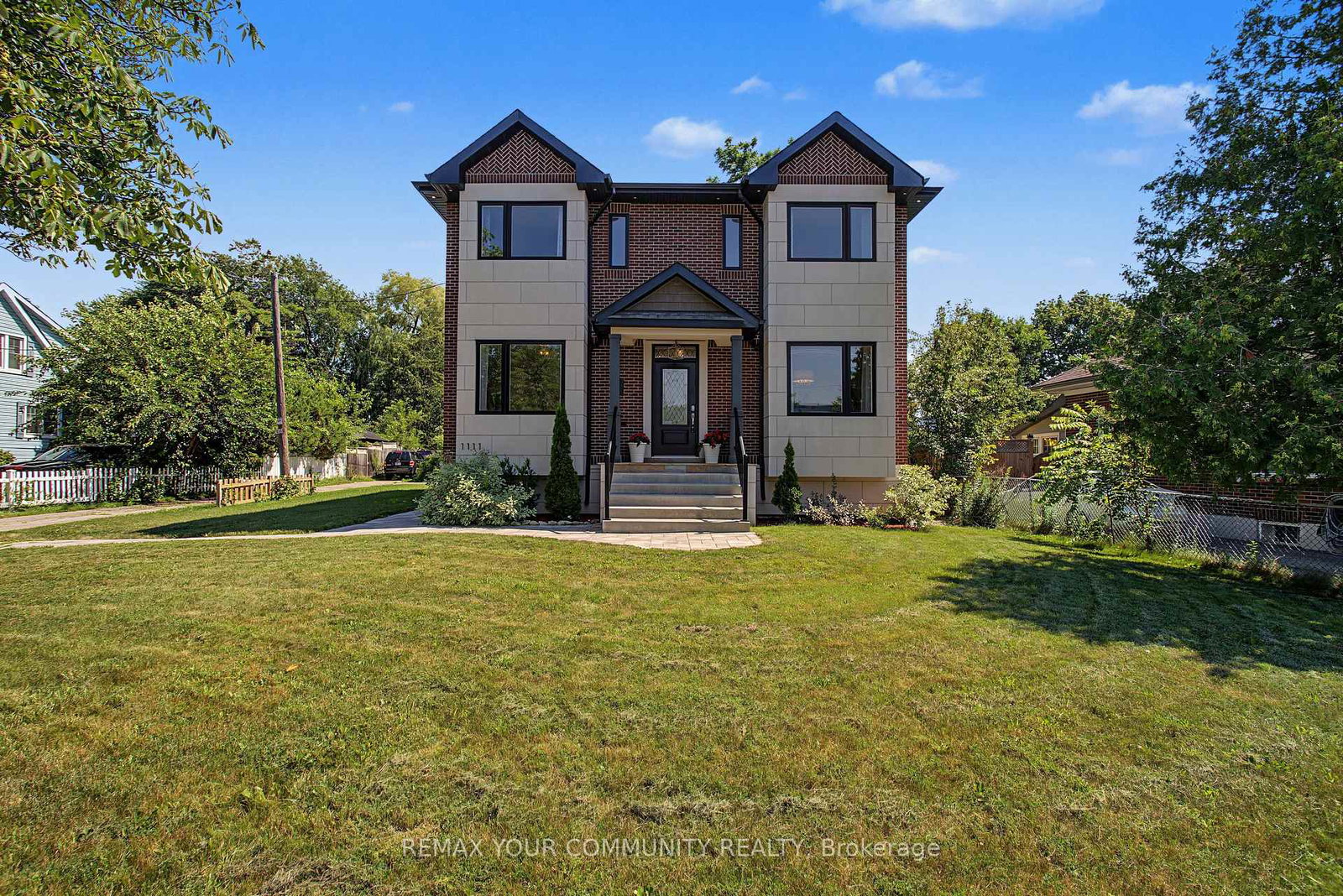 1111-king-street-e-oshawa-ontario-e13580280
