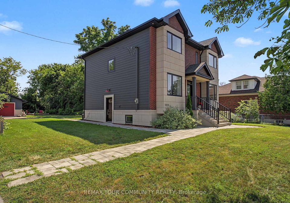 1111-king-street-e-oshawa-ontario-e13580280