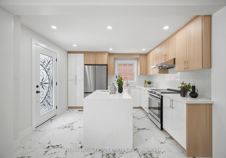 109-glencrest-boulevard-toronto-east-york-ontario-e13580348