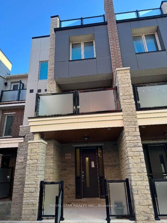 1034-reflection-place-pickering-ontario-e13580524