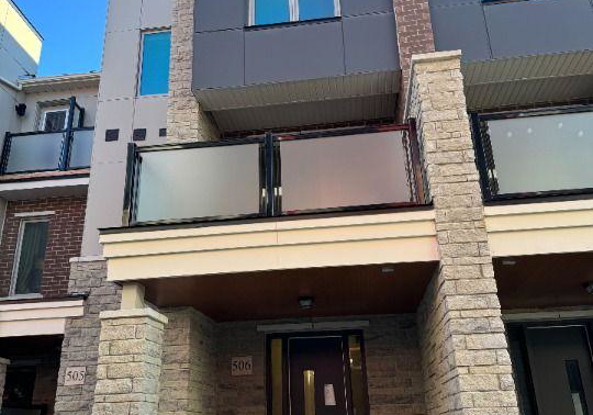 1034-reflection-place-pickering-ontario-e13580524