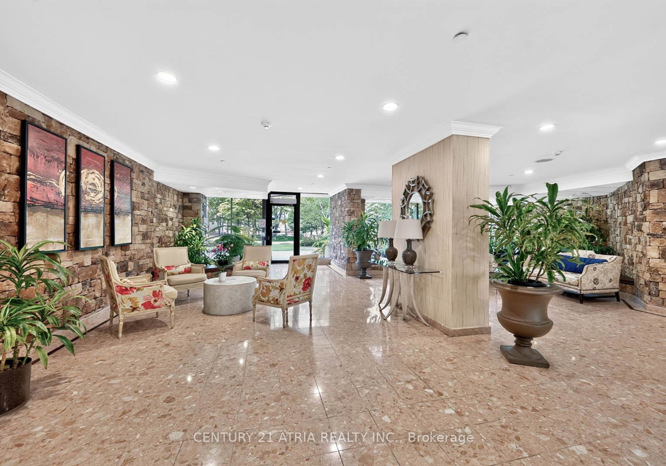 2350-bridletowne-circle-toronto-scarborough-ontario-e13580652