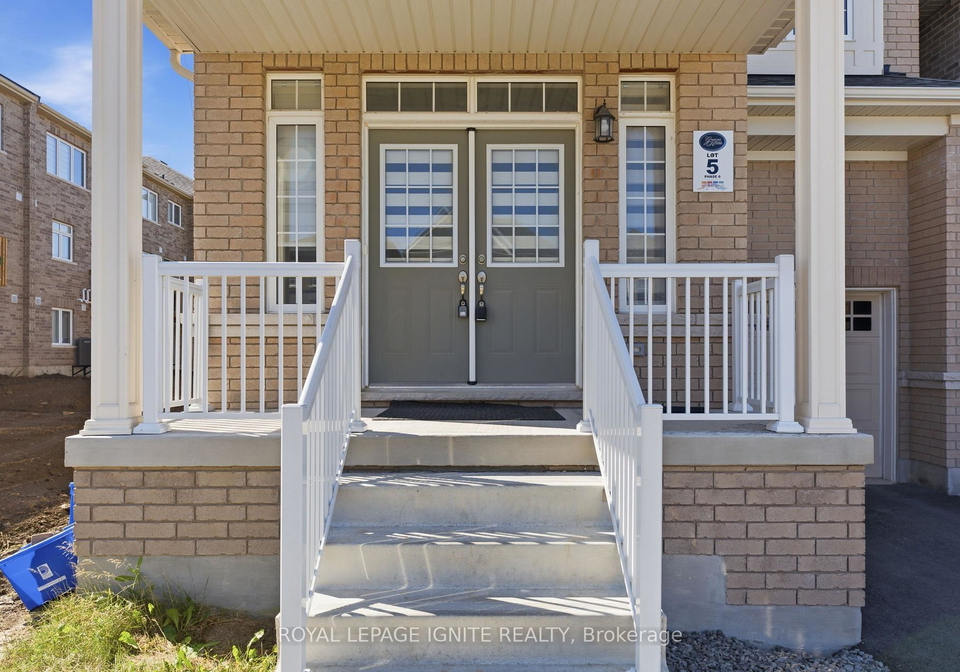 1052-matthew-murray-crescent-oshawa-ontario-e13580664