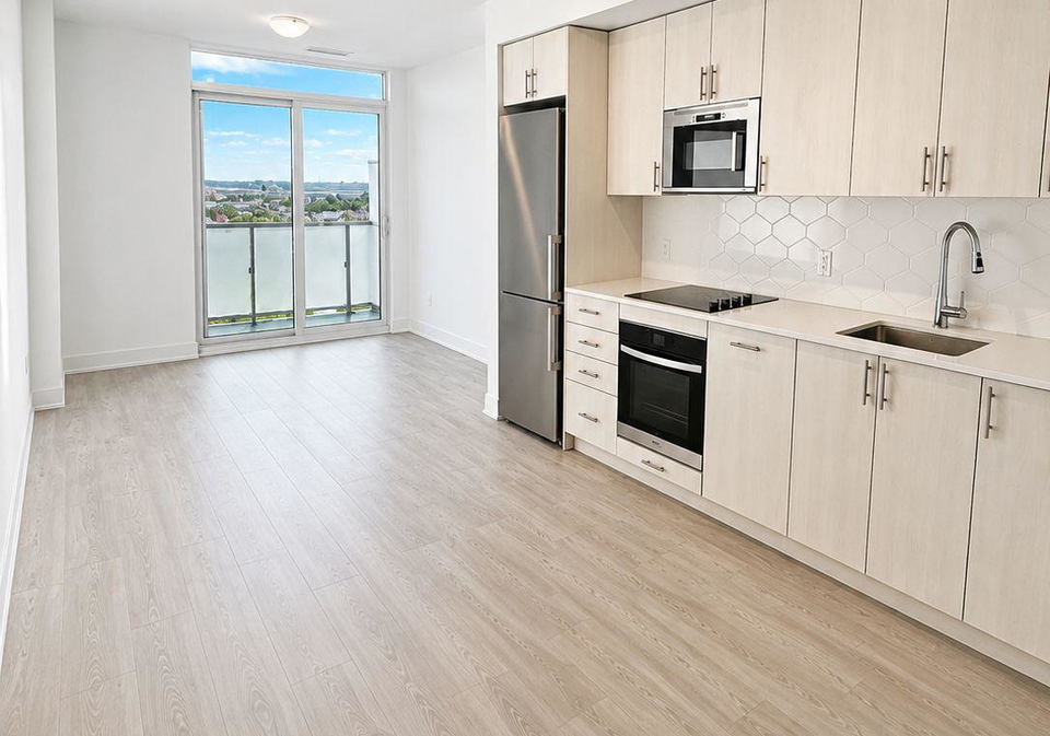 2545-simcoe-street-n-oshawa-ontario-e13581680