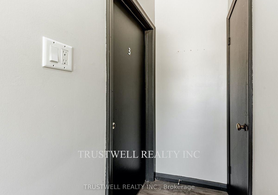 105-mary-street-e-whitby-ontario-e13582286