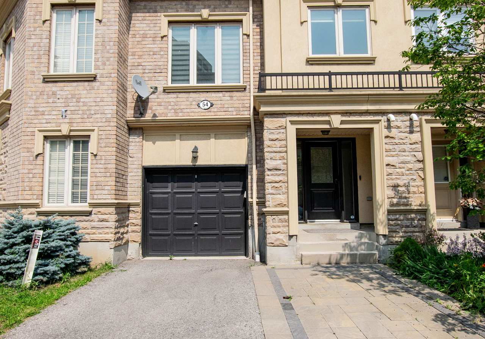 1250-st-martins-drive-pickering-ontario-e13582332