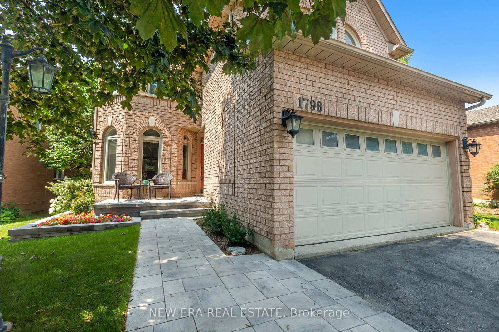 1798-autumn-crescent-pickering-ontario-e13582944