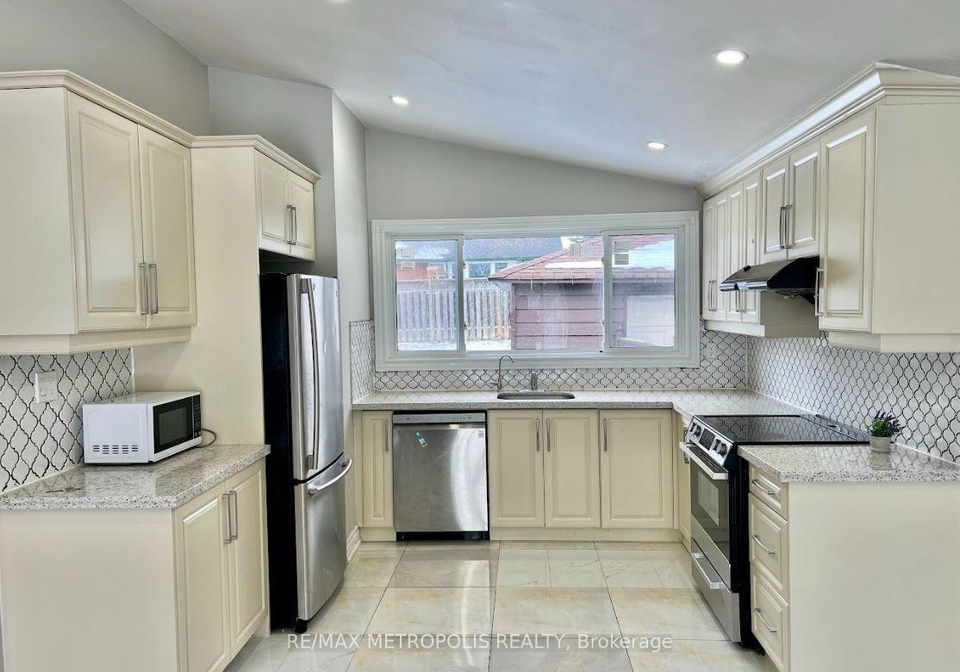52-benleigh-drive-toronto-scarborough-ontario-e13584630