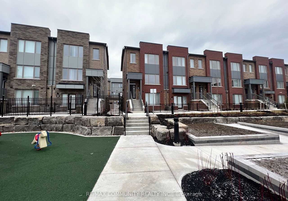 1525-kingston-road-pickering-ontario-e13585140