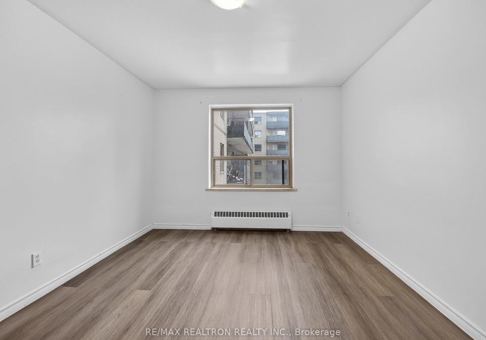 275-wentworth-street-w-oshawa-ontario-e13585490