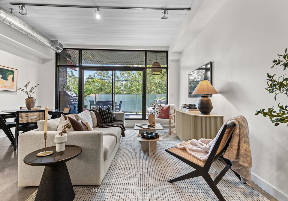 747-queen-street-e-toronto-toronto-ontario-e13585818