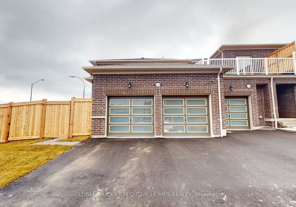 1124-baltic-lane-pickering-ontario-e13586130