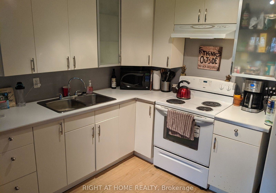 264-monarch-park-avenue-toronto-east-york-ontario-e13586706