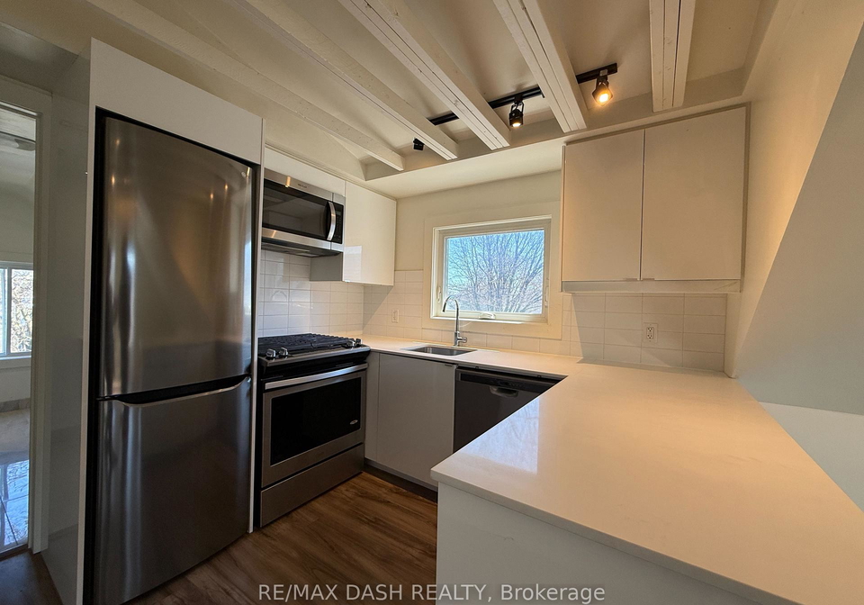 263-boston-avenue-toronto-toronto-ontario-e13586742