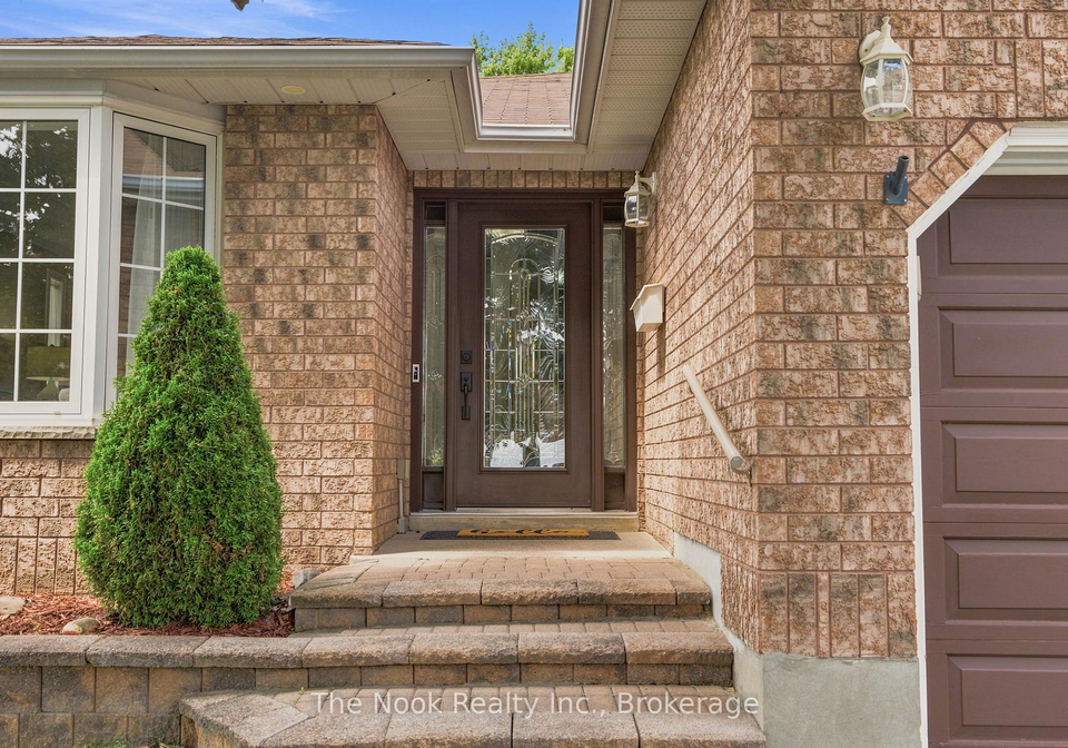 733-sundance-circle-oshawa-ontario-e13586834