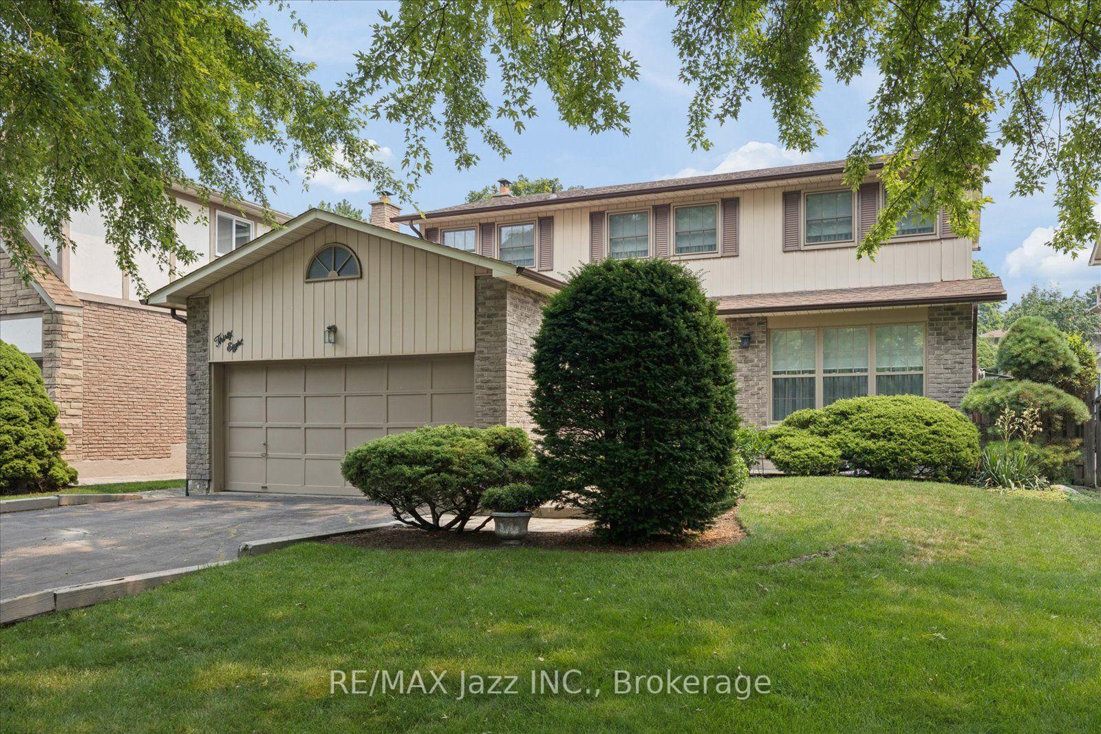 38-trinity-crescent-whitby-ontario-e13587214