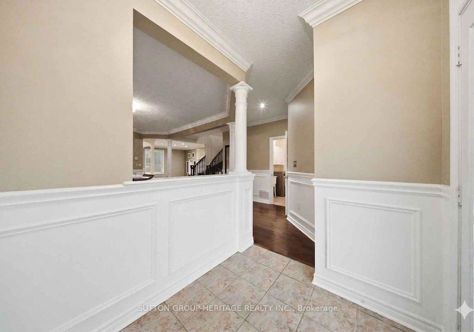 16-shrewsbury-drive-whitby-ontario-e13587572