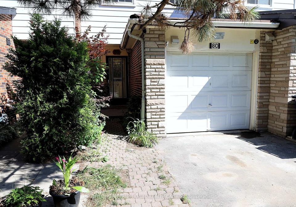 80-halsey-avenue-toronto-east-york-ontario-e13587992