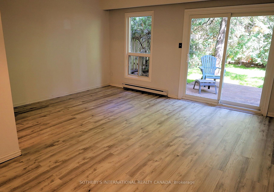 80-halsey-avenue-toronto-east-york-ontario-e13587992