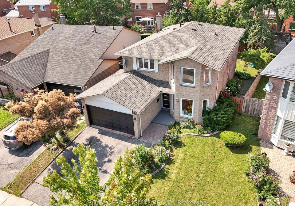 39-saddleback-court-toronto-scarborough-ontario-e13589360