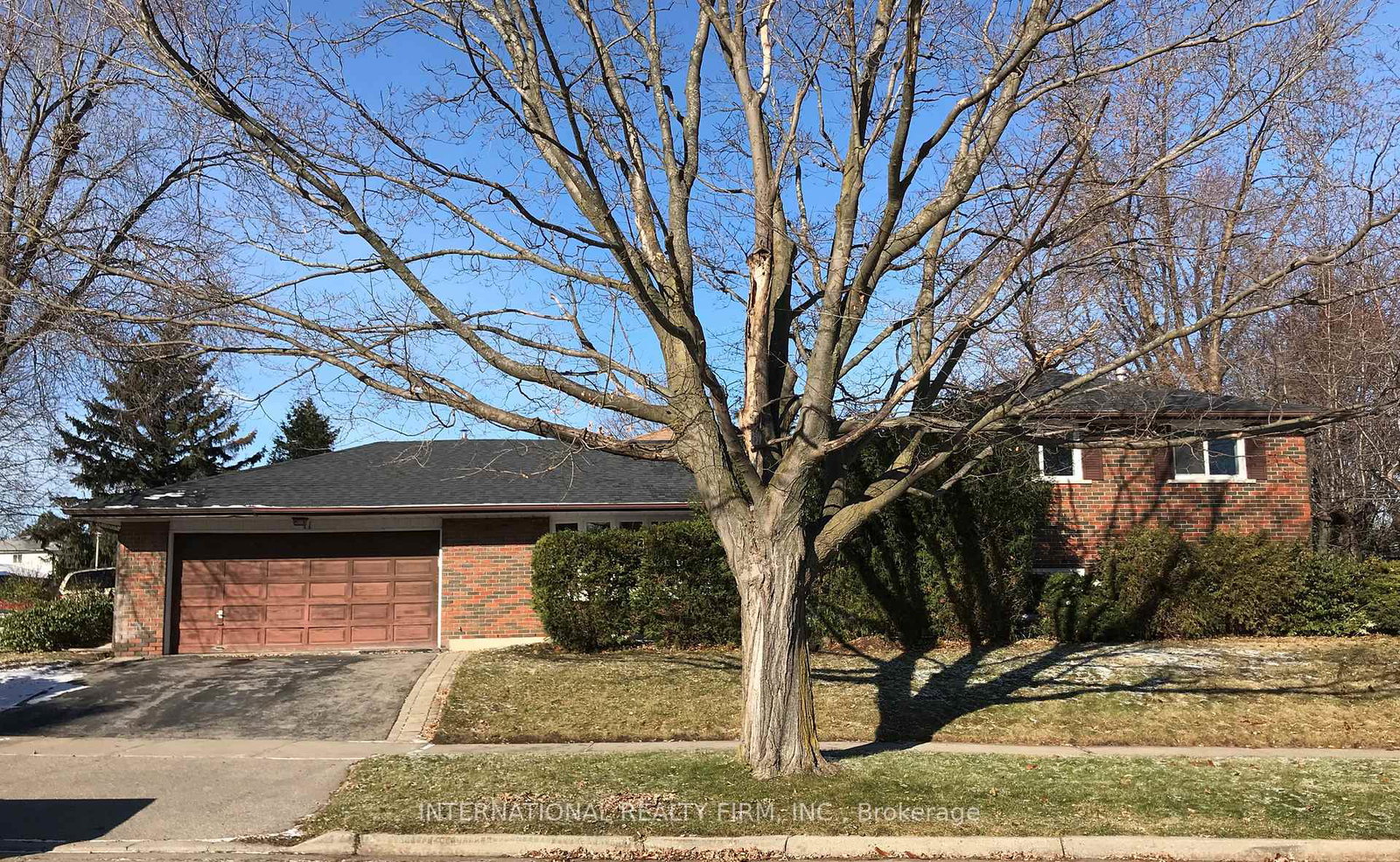 11-misthollow-square-toronto-scarborough-ontario-e13589576