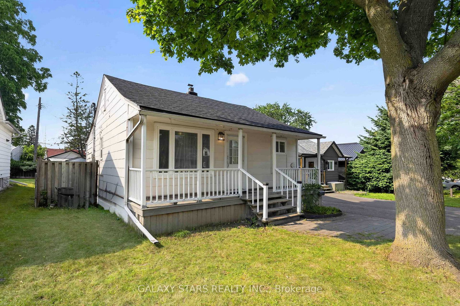 32-beech-street-ajax-ontario-e13589972