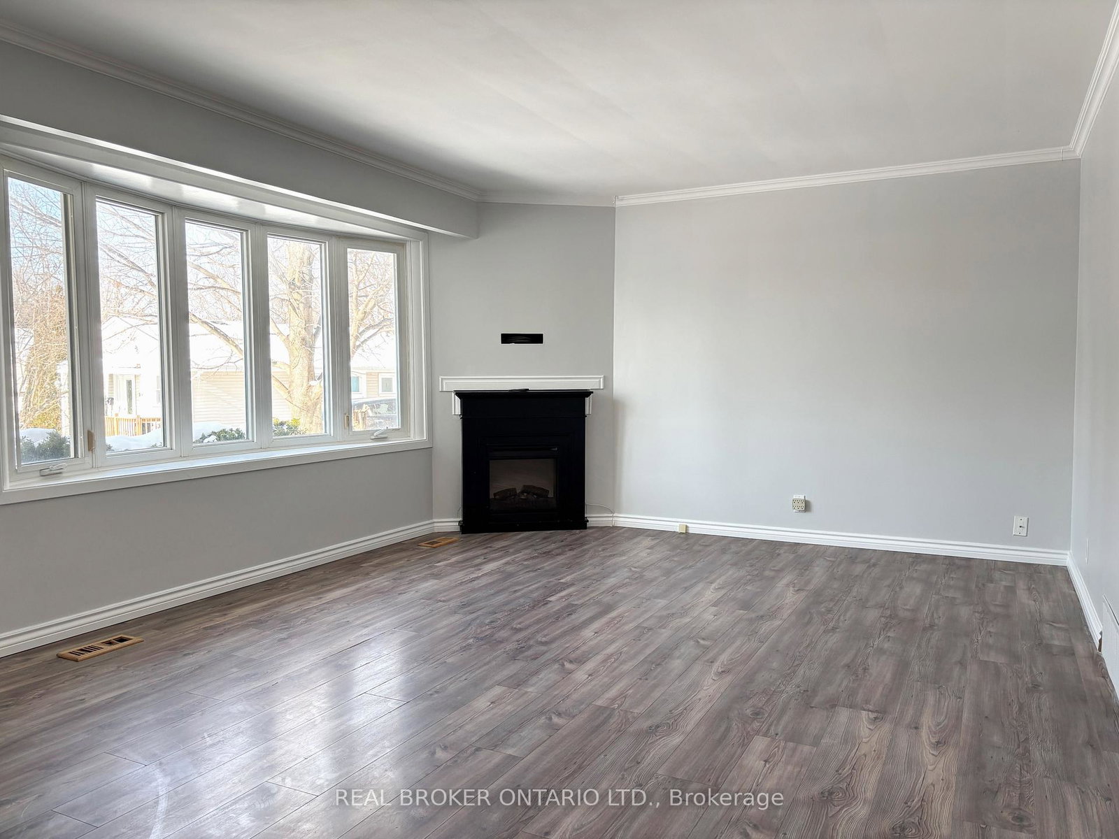 327-dover-street-oshawa-ontario-e13590170