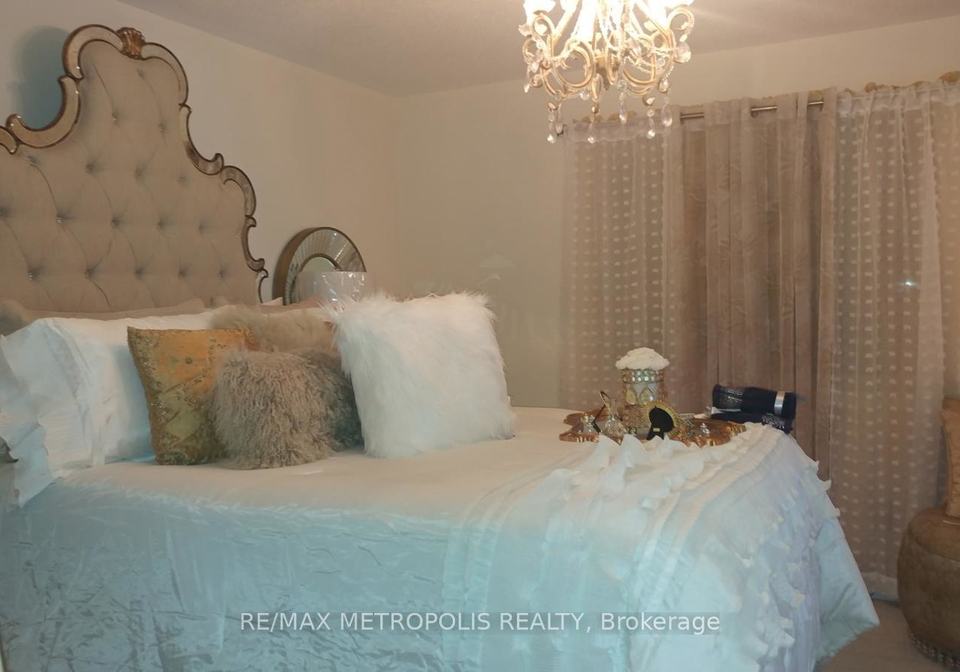 2757-william-jackson-drive-pickering-ontario-e13590824
