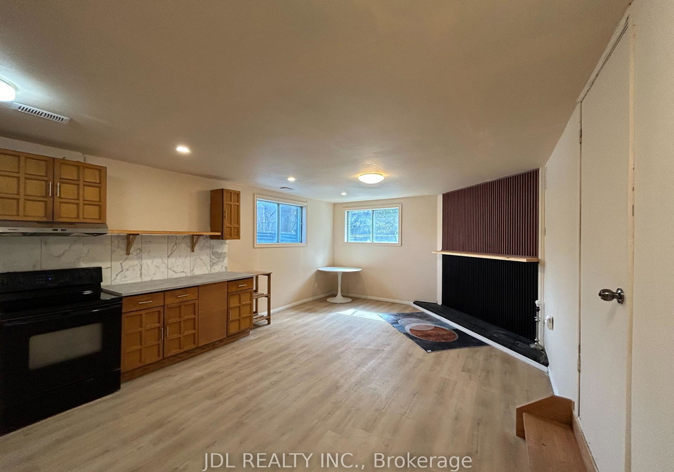 21-squires-avenue-toronto-east-york-ontario-e13591358