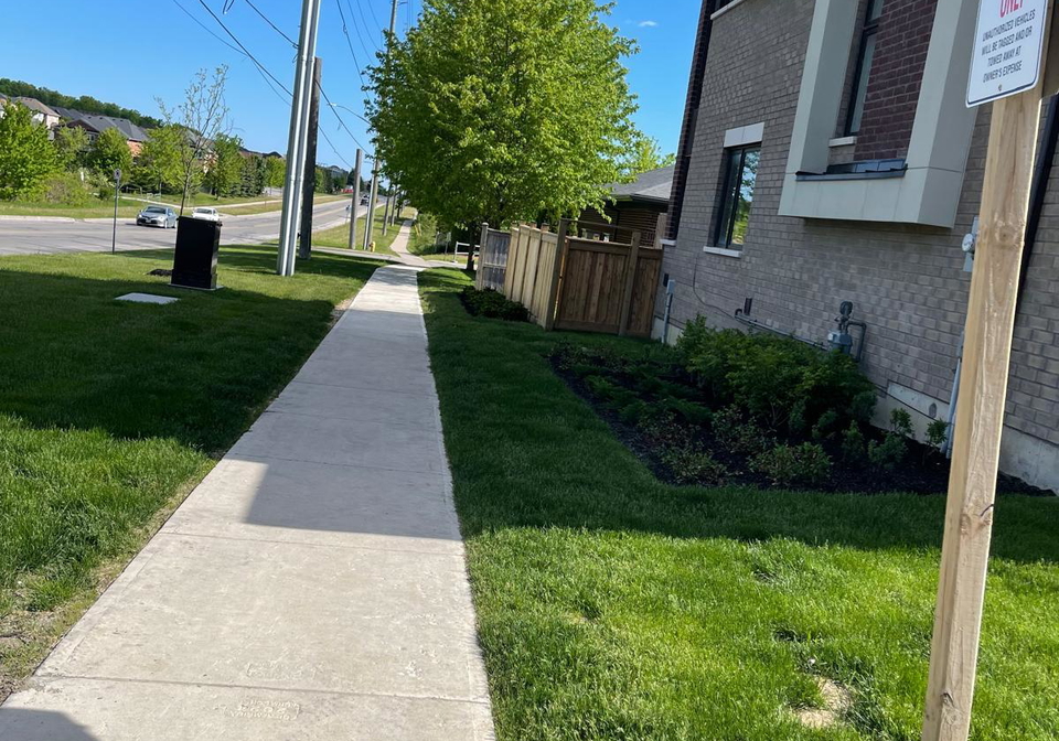 801-heathrow-path-n-oshawa-ontario-e13591368