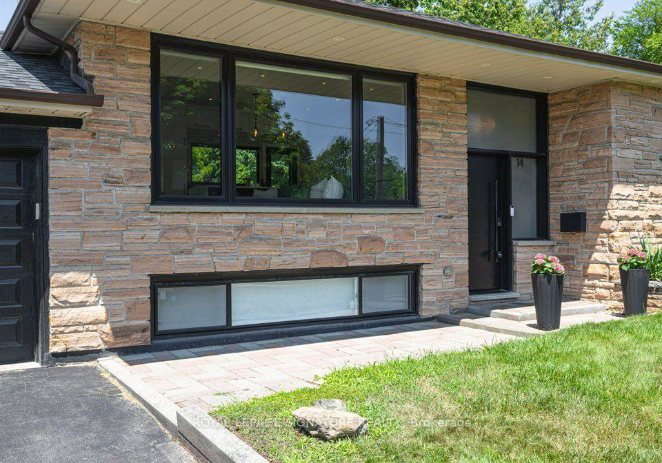14-bonacres-avenue-toronto-scarborough-ontario-e13591378