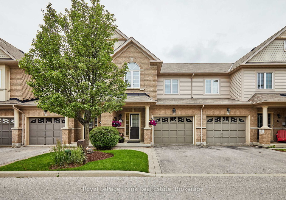 10-lander-crescent-clarington-ontario-e13591678