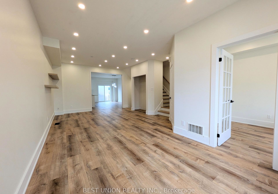 1596-brandy-court-pickering-ontario-e13592540