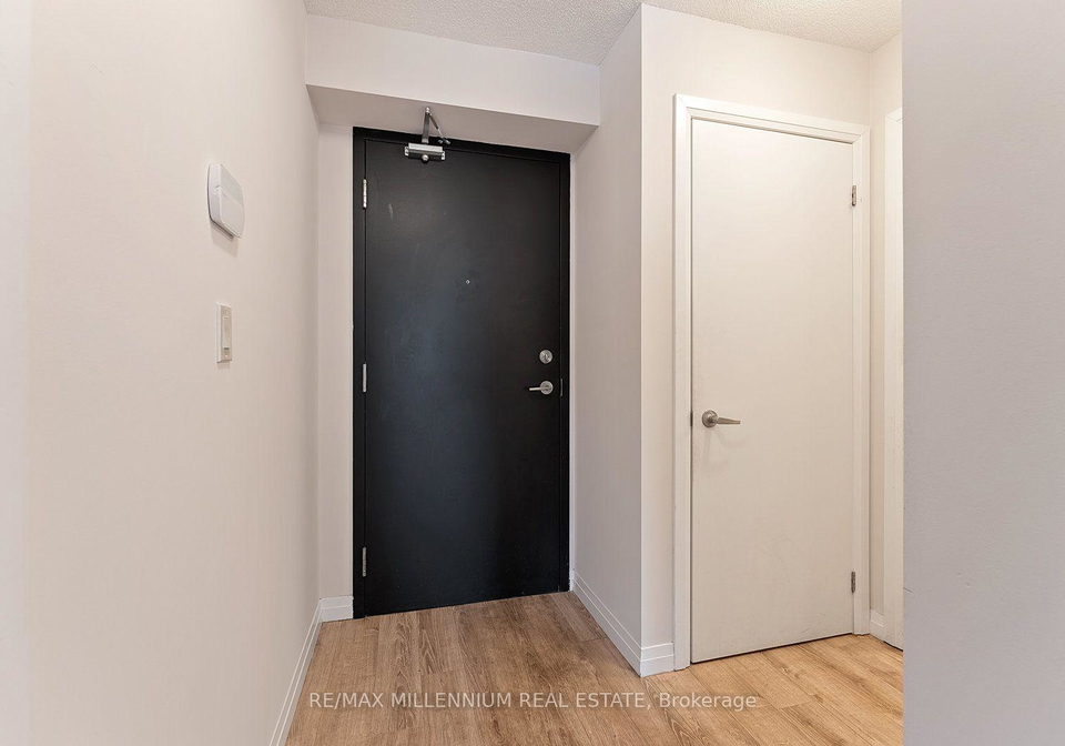 2150-lawrence-avenue-e-toronto-scarborough-ontario-e13592972