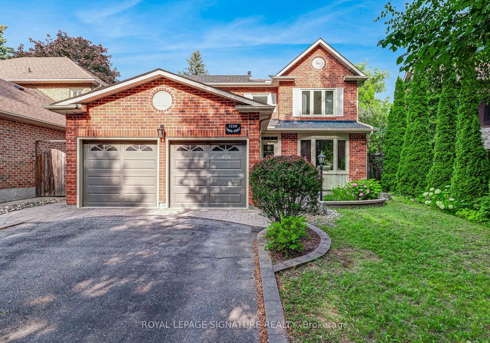 1236-fieldstone-circle-pickering-ontario-e13593342