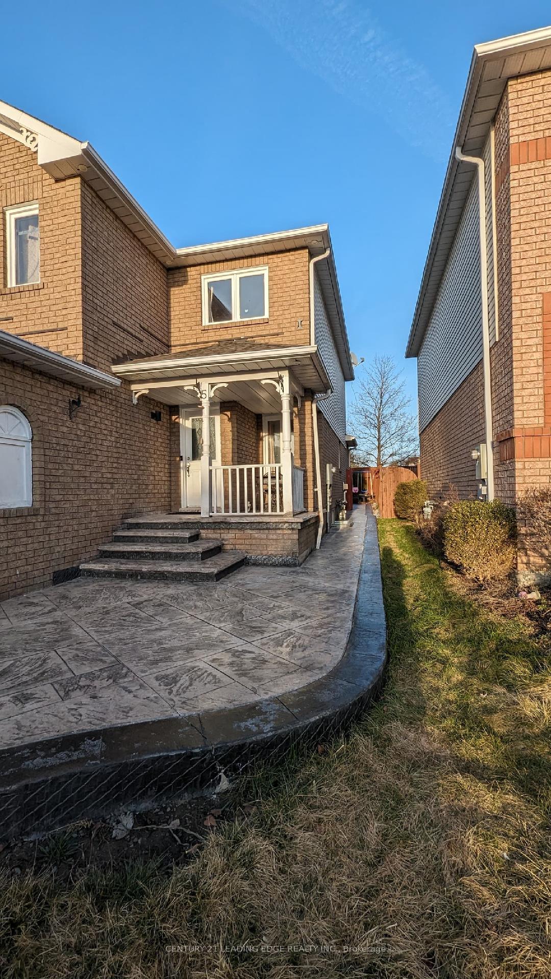 5-vintage-drive-whitby-ontario-e13593398