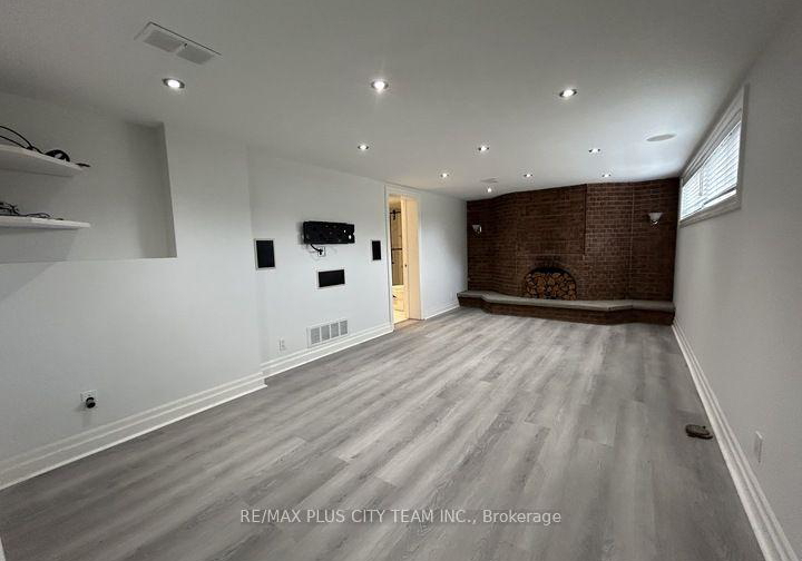 223-warden-wilson-avenue-whitby-ontario-e13593424