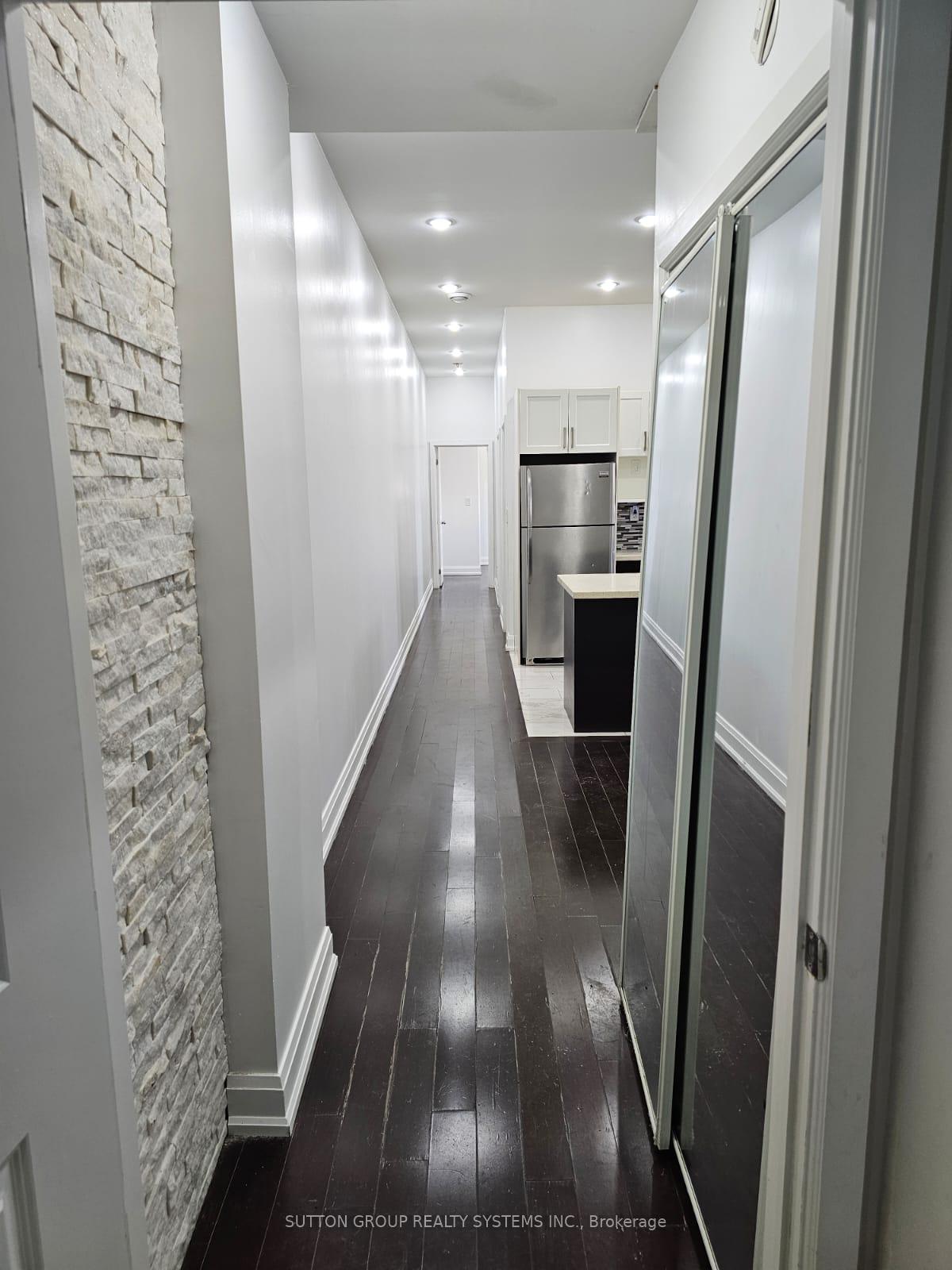 924-danforth-avenue-toronto-east-york-ontario-e13593492
