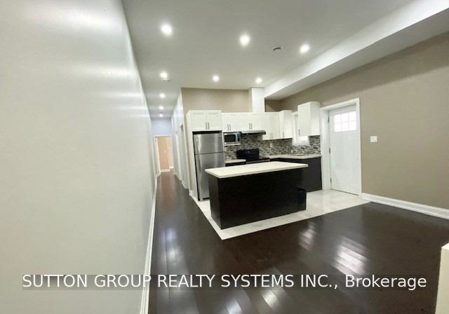 924-danforth-avenue-toronto-east-york-ontario-e13593492