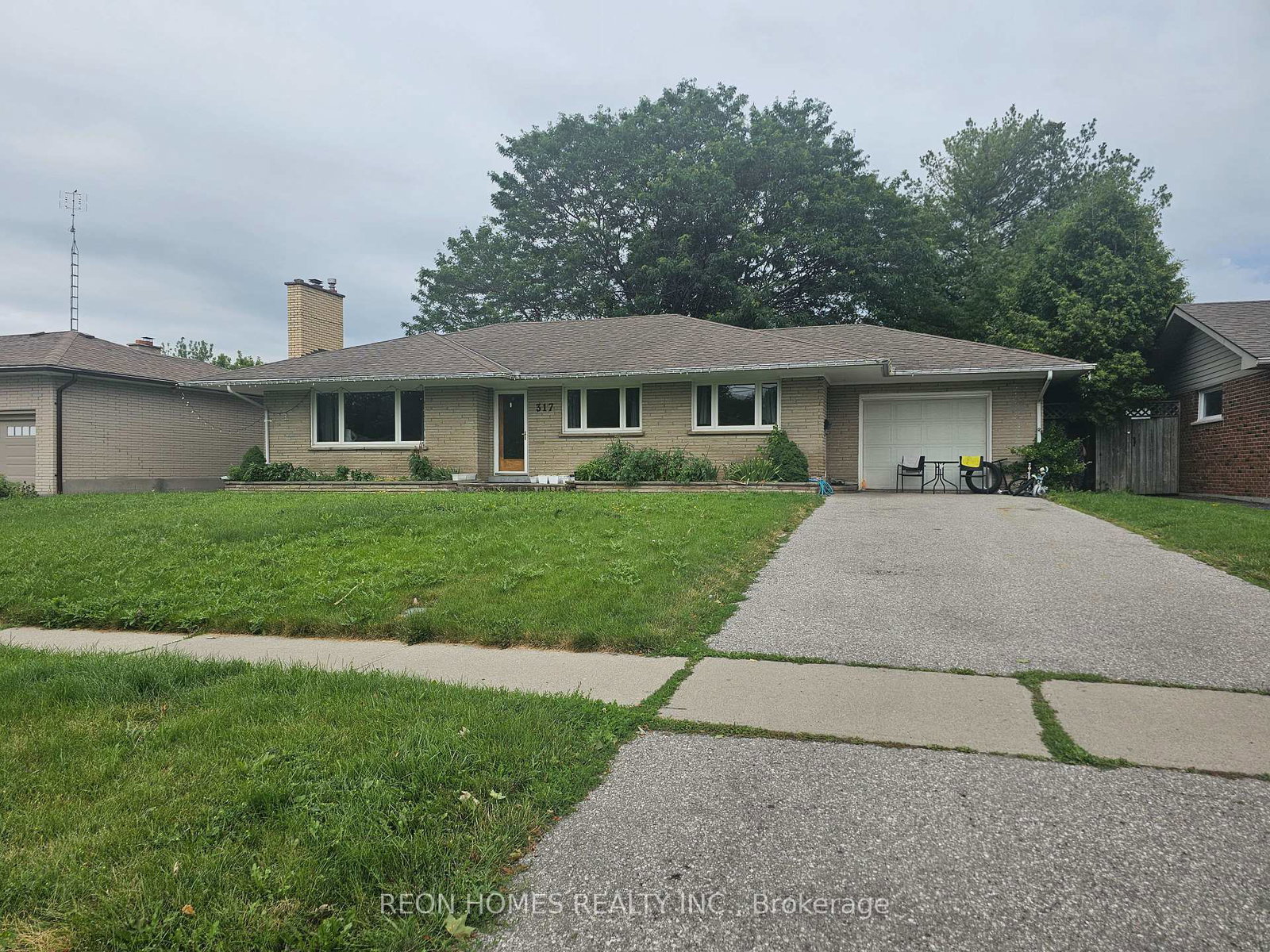 317-farewell-street-oshawa-ontario-e13593504