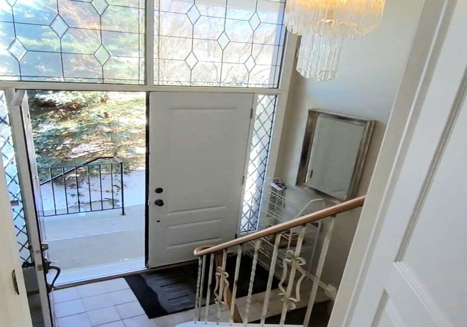 61-chartland-boulevard-s-toronto-scarborough-ontario-e13593664
