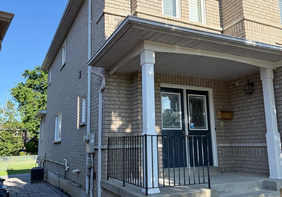 42-stonebridge-boulevard-toronto-scarborough-ontario-e13594376