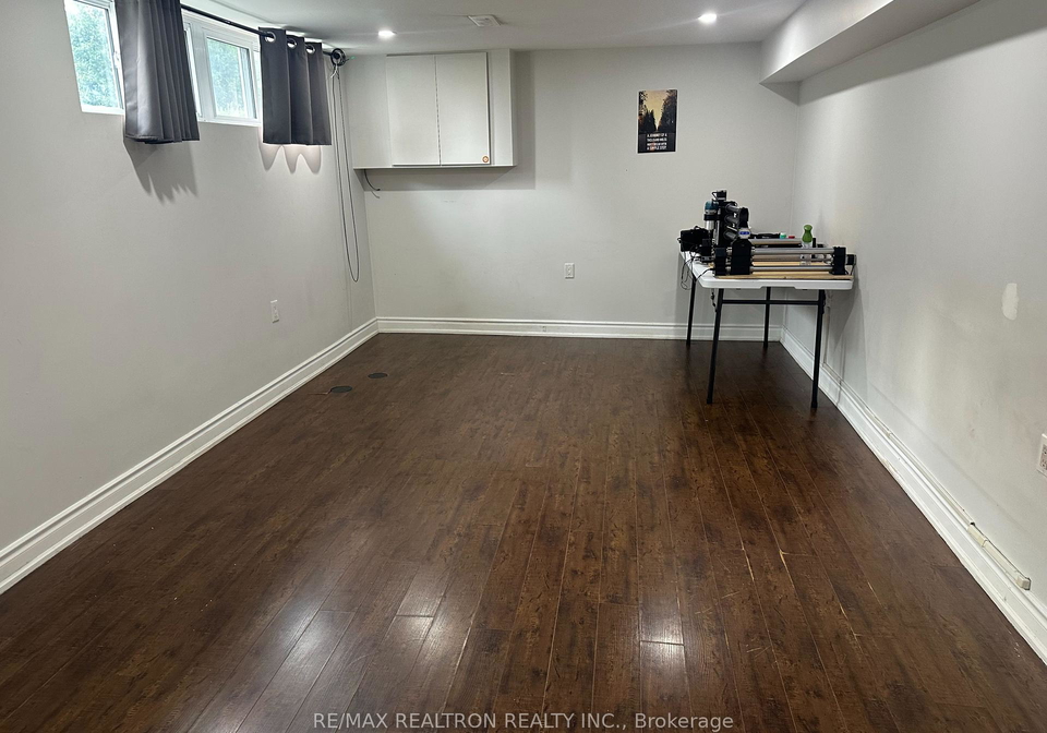 7-gilroy-drive-toronto-scarborough-ontario-e13594838