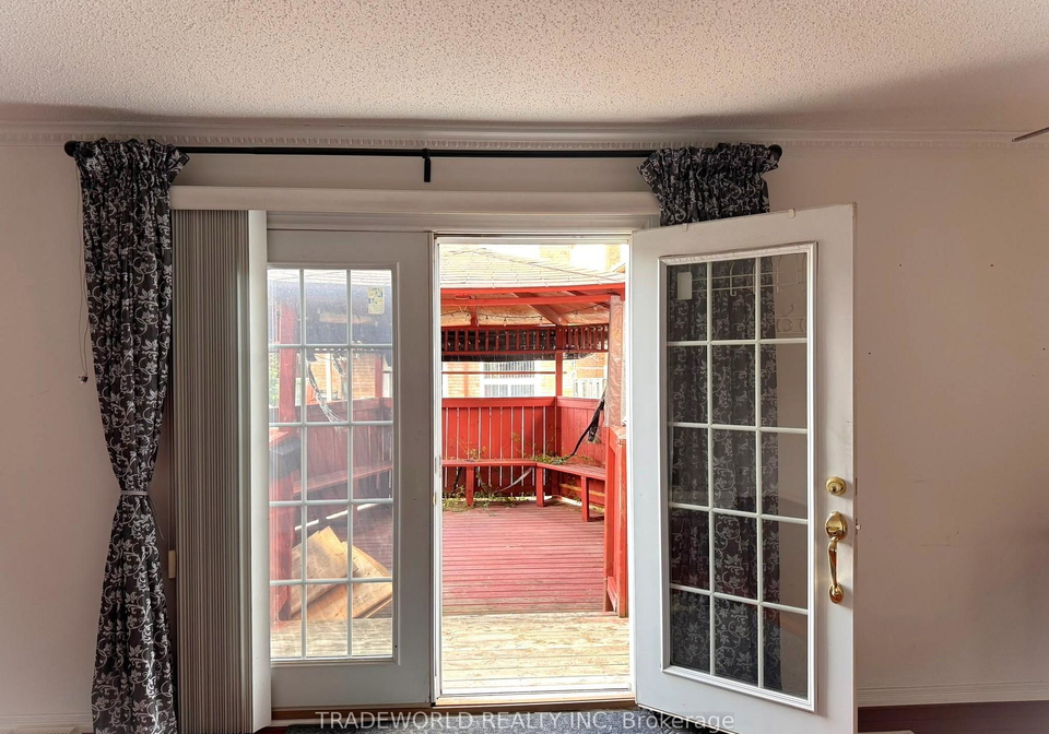 108-wharton-square-toronto-scarborough-ontario-e13594994