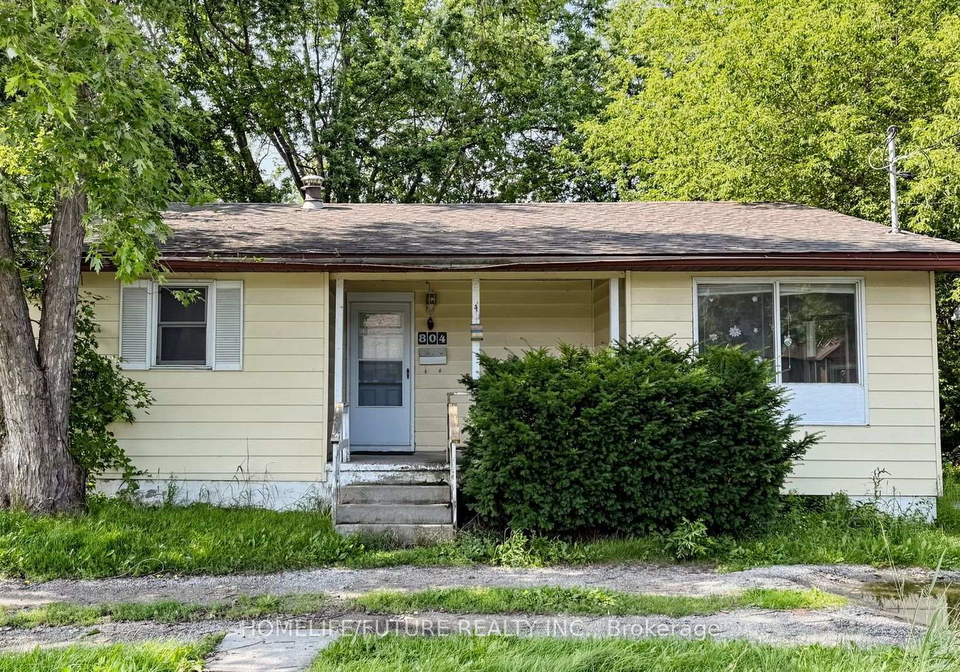 804-dundas-street-w-whitby-ontario-e13595722